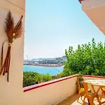 Apartment Sea Balcony By Hello Homes *